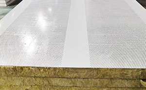 沖孔吸音夾芯板技術(shù)創(chuàng)新引領(lǐng)行業(yè)變革，降噪效果顯著提升